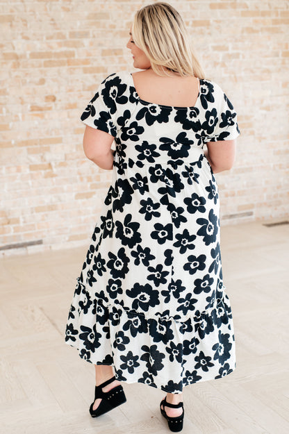 Hazel Blues® |  The Hot Topic Square Neck Floral Dress